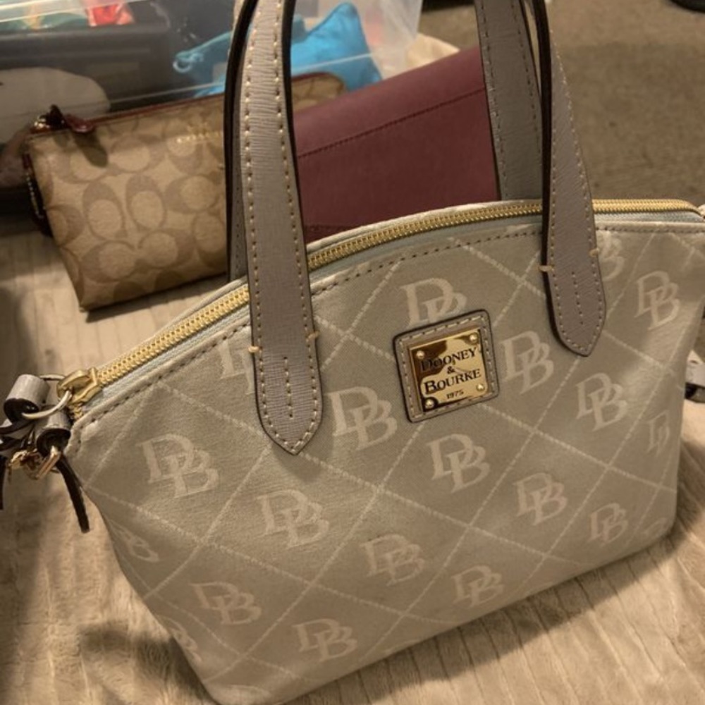 Dooney & Bourke purse and wallet